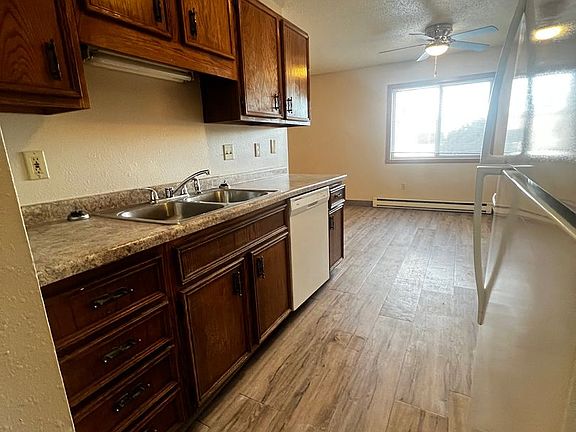 2nd image of 1408 Oak Manor Ave S #104