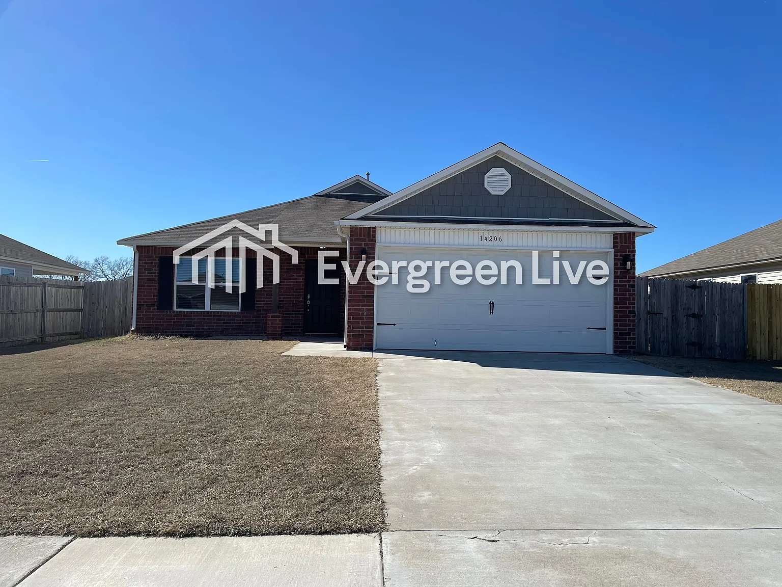 3 bed, 2.0 bath, 1399 sqft, $1,645 — Photo 2