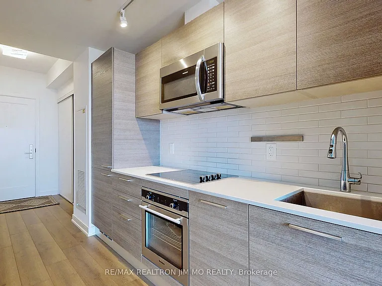 3 Gloucester St #3205 — Photo 18