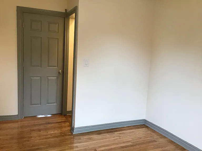 1312 E Harry Ave — Photo 22