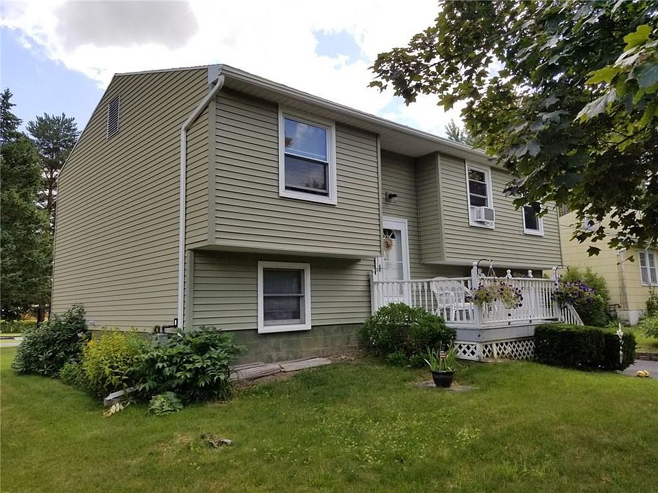 1st image of 1540 Redfern Dr