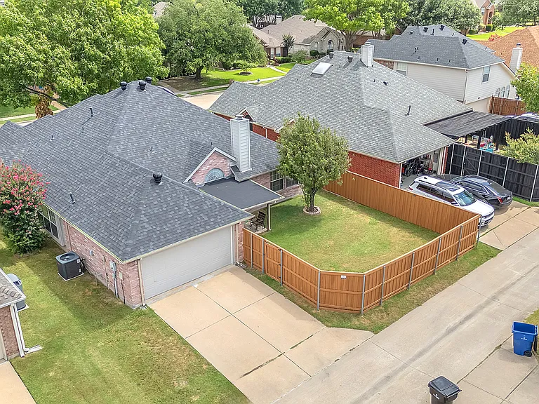10809 River Oaks Dr — Photo 36