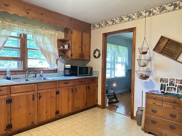 741 Scenic Dr, Lewisburg, TN 37091