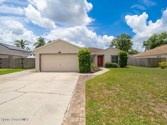 2nd image of 967 Sabal Grove Dr