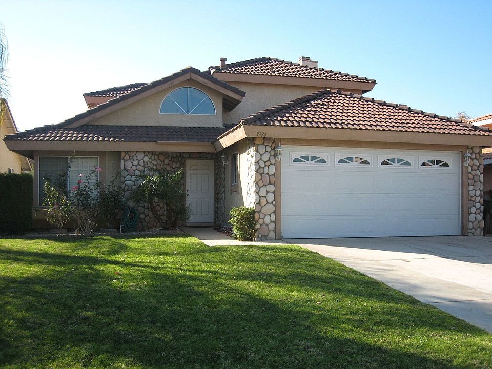 COMPLIMENTS OF PARK PLACE REAL ESTATE