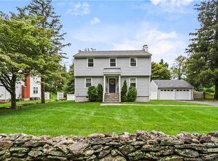 1070 Stillson Rd, Fairfield, CT 06824