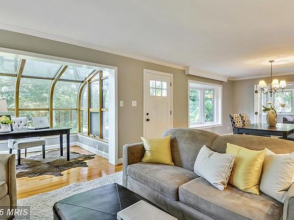 5th image of 4400 Vacation Ln