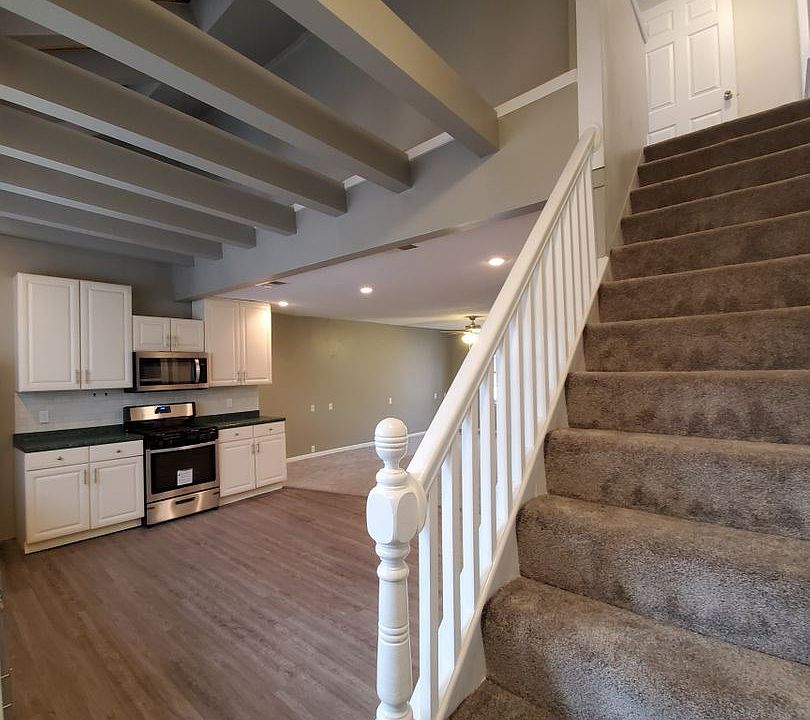 1st image of 708 E Warrington Ave #1