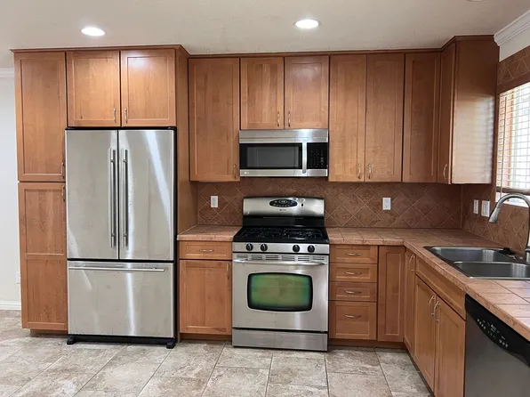 1038 Riverview Dr, Gardnerville, NV 89460