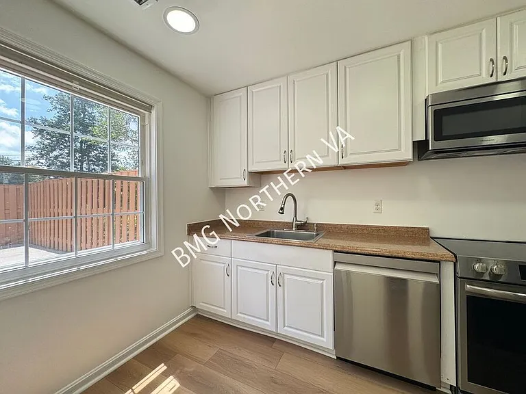 8763 Bretton Woods Dr — Photo 15
