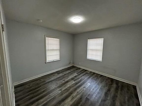 5th image of 1329 Earl Ave