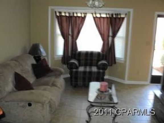 5th image of 3262 Landmark St APT E1