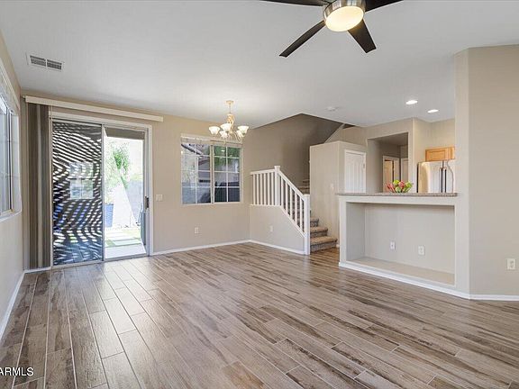 5th image of 212 W MOUNTAIN SAGE Drive