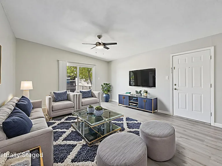 Cornell Apartments — Photo 23