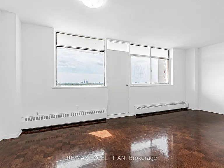 2255 Weston Rd #802 — Photo 6