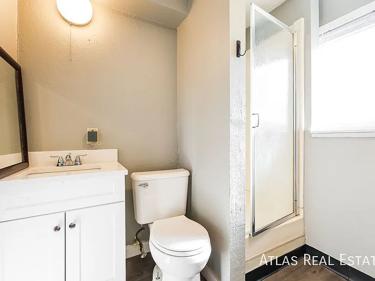 11194 Forest Ave — Photo 13