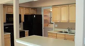 2 bed, 2.0 bath, 1054 sqft, $2,300 — Photo 2