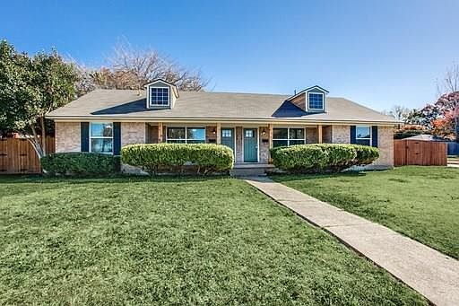 1st image of 324 La Salle Dr