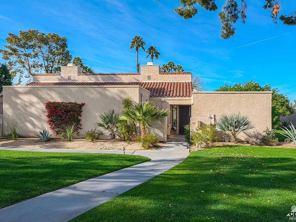 2nd image of 612 Desert West Dr
