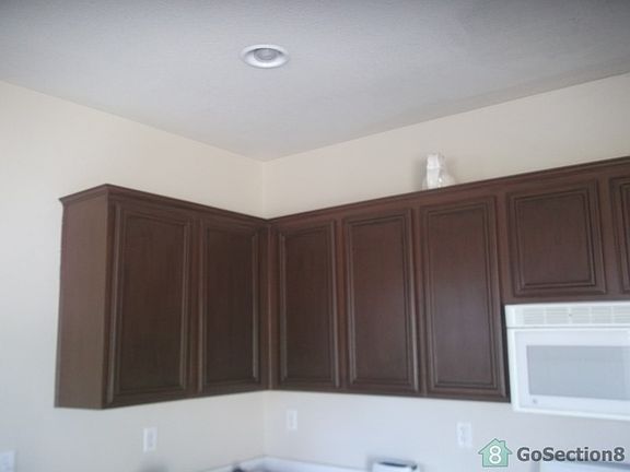 4th image of 3404 Blossom Dr