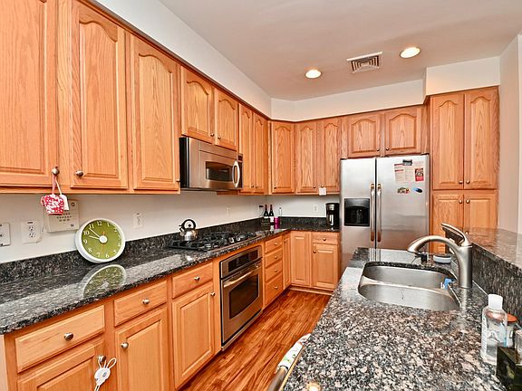 4th image of 14740 Potomac Branch Dr