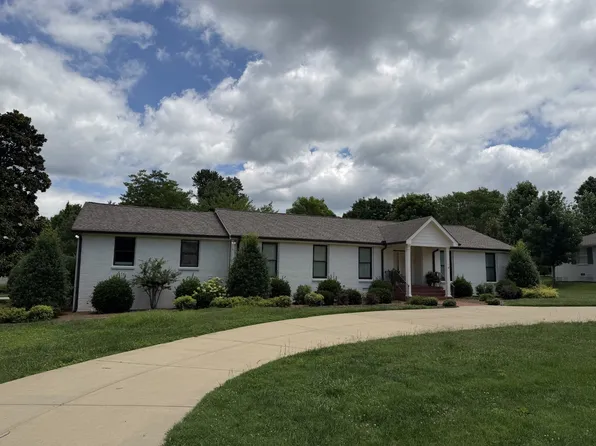 2318 Riverview Dr, Murfreesboro, TN 37129