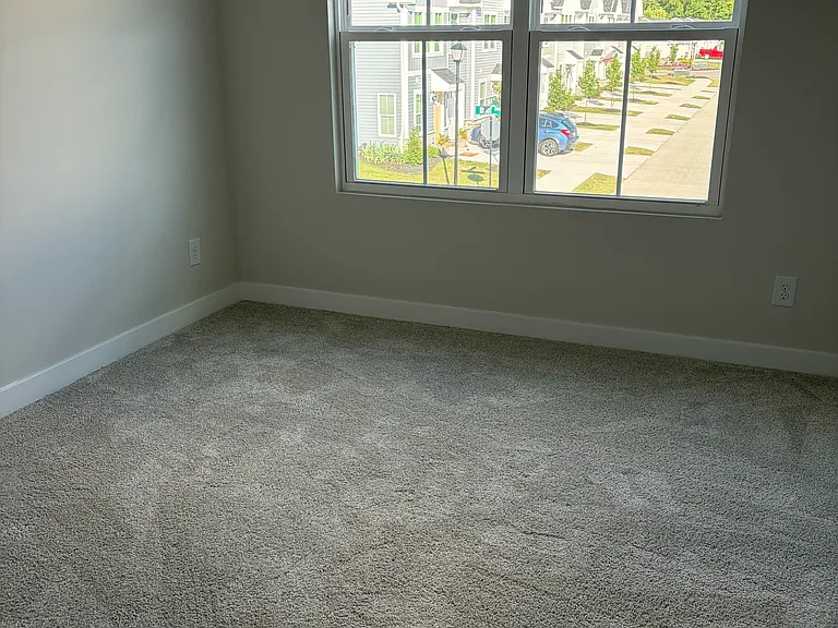 1288 Divot Cir — Photo 10