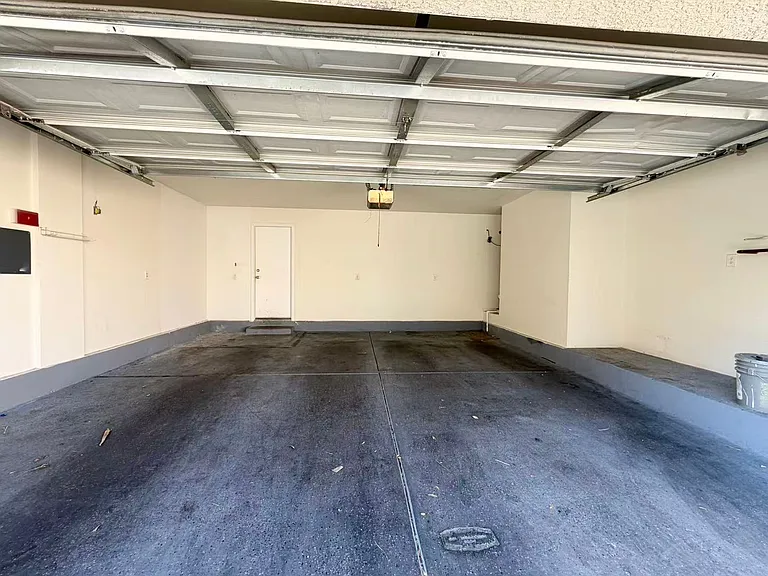 9169 Conquest Ct — Photo 15