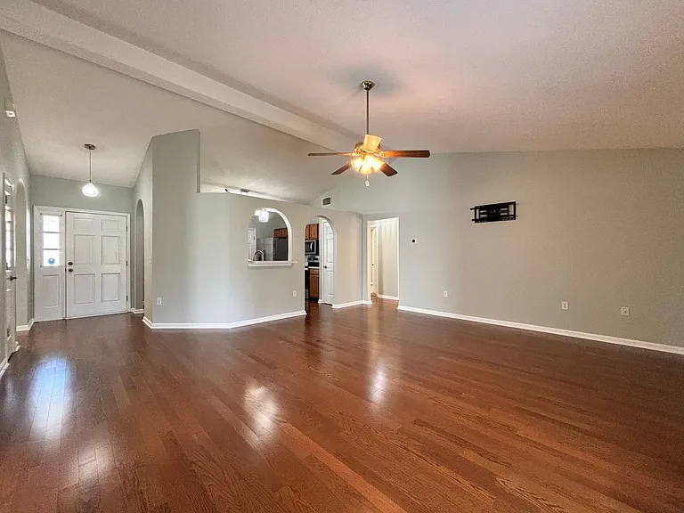 2995 Biloxi Trl — Photo 6