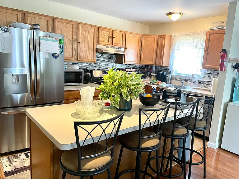 175 Berry St #2 — Photo 4