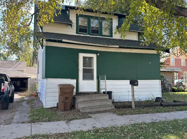 462 2nd St SW, Huron, SD 57350