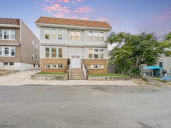 2nd image of 7-9 Patten Pl