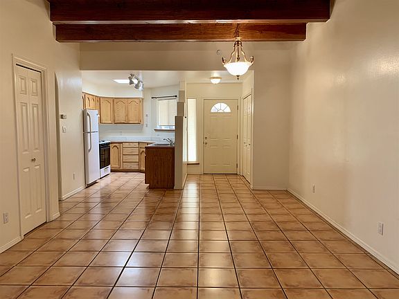 3rd image of 1220 Senda Del Valle APT B