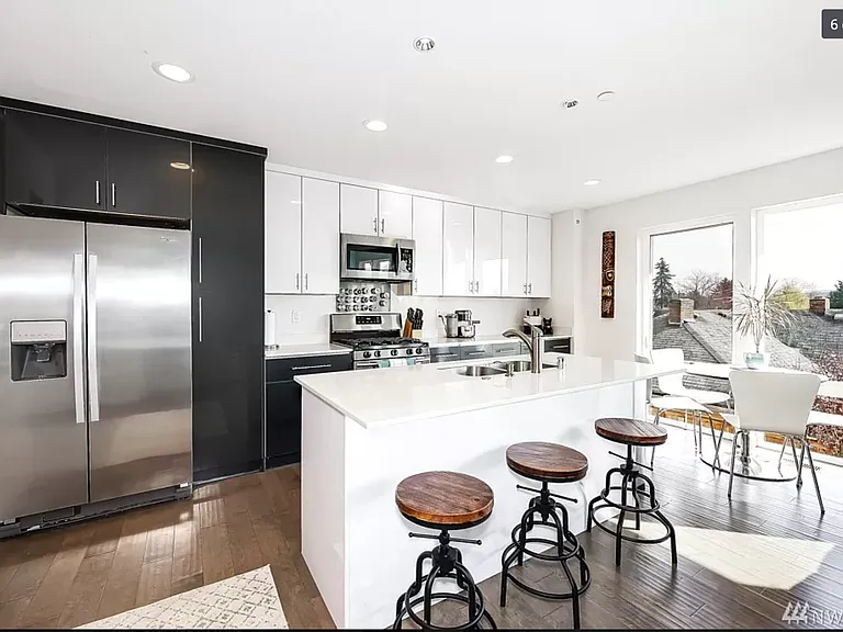 4321 S Webster St — Photo 4