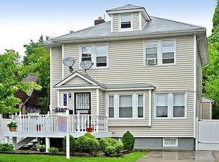 4521 220th Pl, Bayside, NY 11361