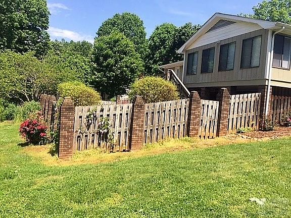4th image of 2932 Brookridge Dr
