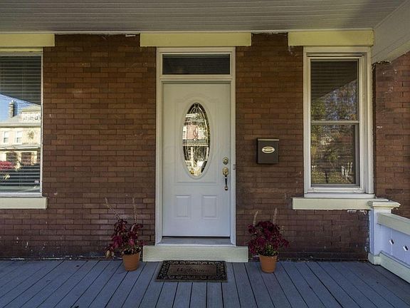 4th image of 1579 Richmond Ave