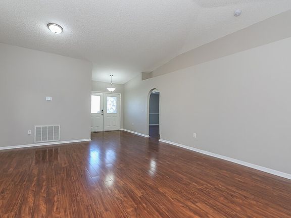 5th image of 9166 Upstream Ct