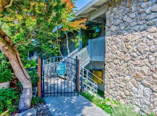 7064 35th Ave NE APT 12, Seattle, WA 98115