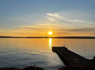 6225 Lake Washington Blvd NE APT 101, Kirkland, WA 98033