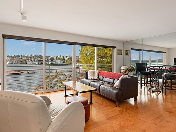 5th image of 733 Lake St S APT 204