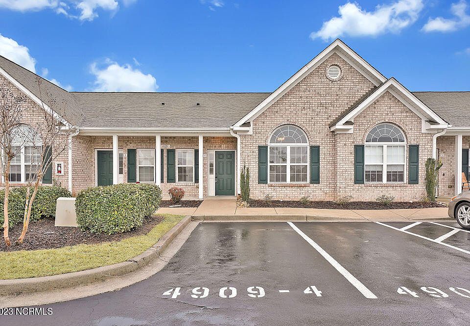 1st image of 4909 Dreamweaver Court Unit 4