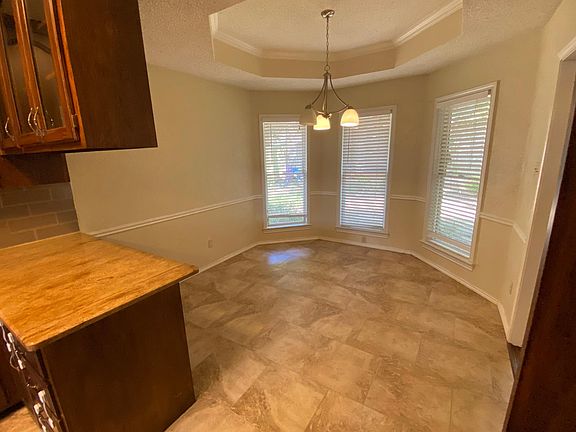 2nd image of 3004 Clear Lake Ct