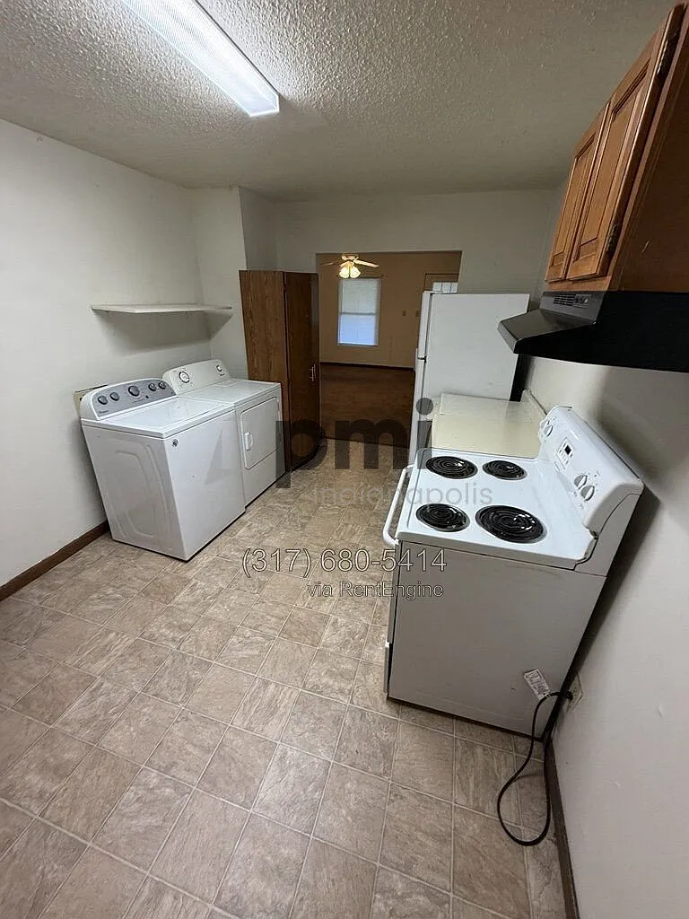 5 bed, 2.0 bath, 1488 sqft, $2,670 — Photo 4