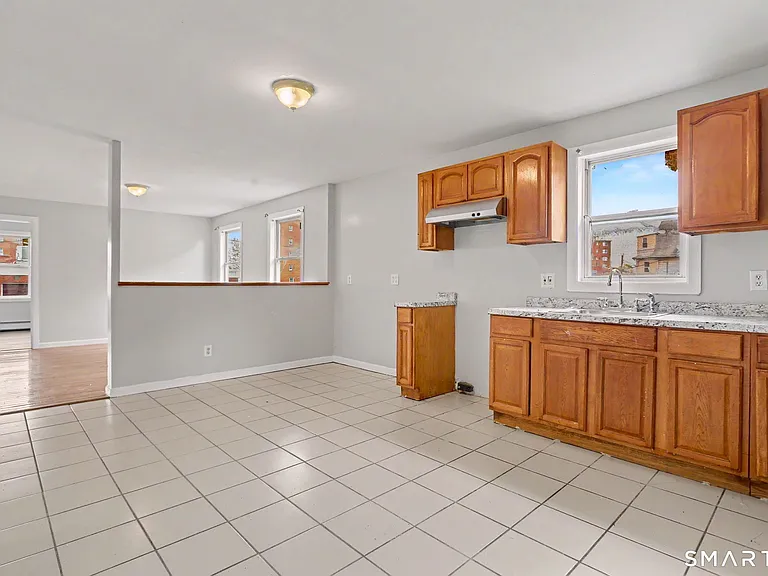 143 Highland Ave — Photo 7