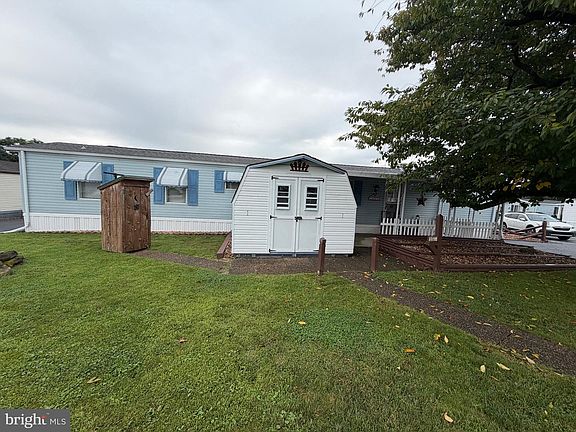 5th image of 1057 Sage Ave