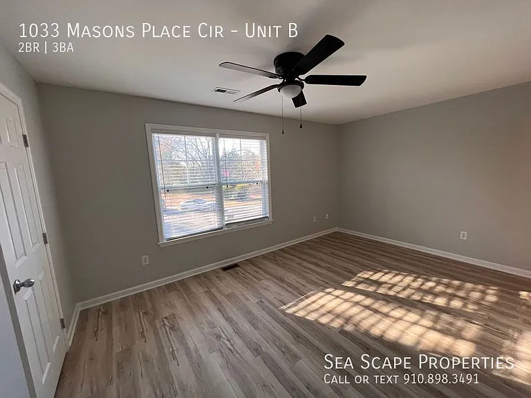 1033 Masons Place Cir #B — Photo 9