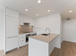 13675 107a Ave #3009, Surrey, BC V3T 2H2