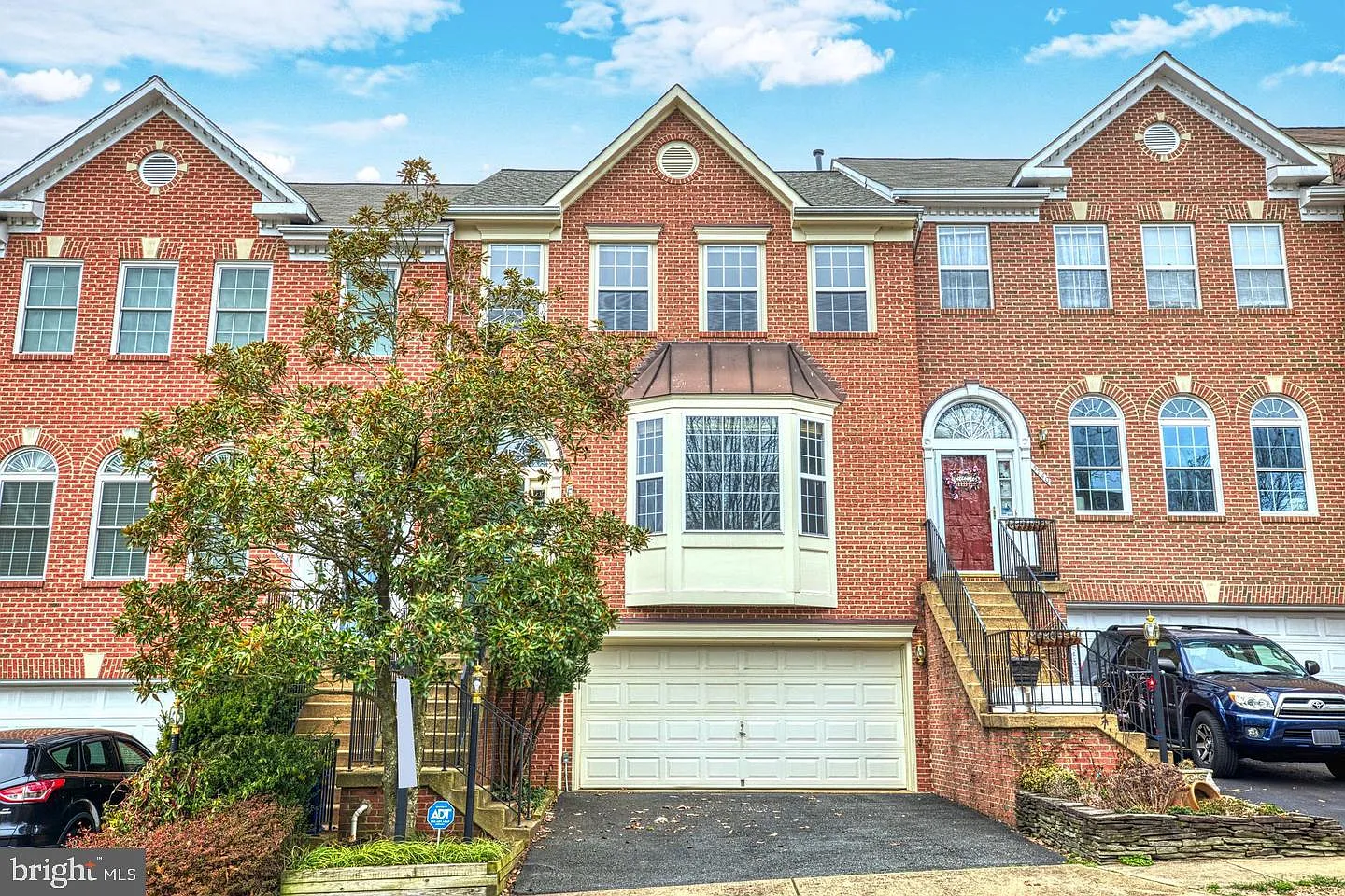 3 bed, 3.5 bath, 2078 sqft, $4,500 — Photo 1