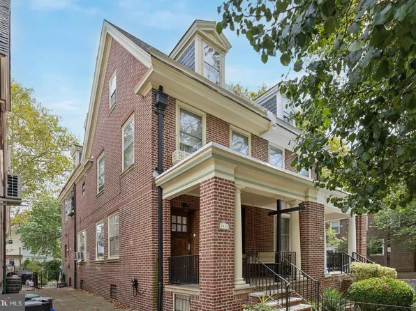 2433 S 21st St, Philadelphia, PA 19145